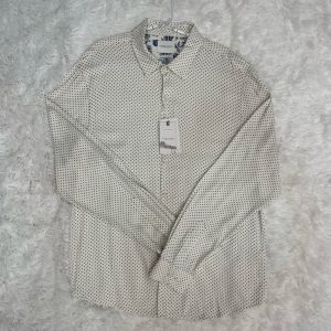 Camisas Americanas – Estilo y Elegancia