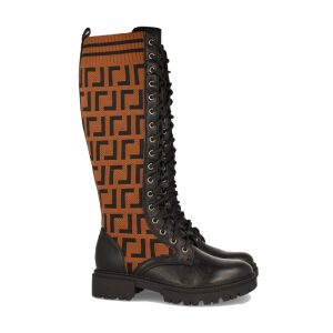 Botas altas militares marrones con cordones