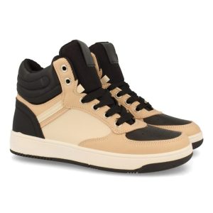 Bota deportiva beige suela gruesa