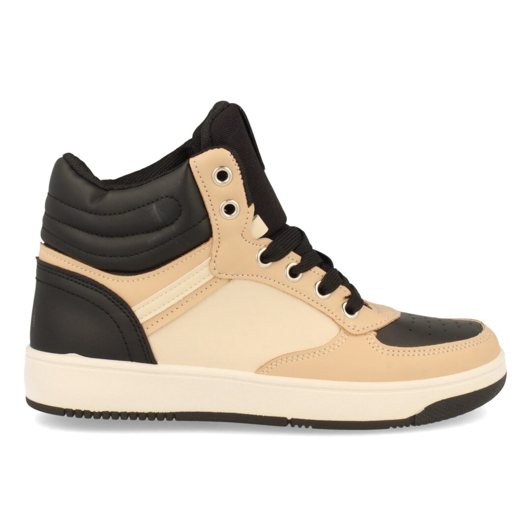 Bota deportiva beige suela gruesa - Imagen 3
