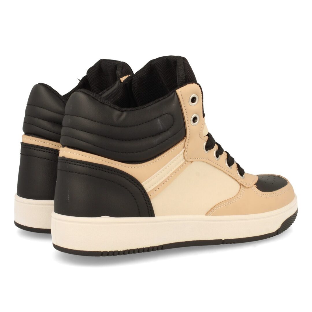 Bota deportiva beige suela gruesa - Imagen 5