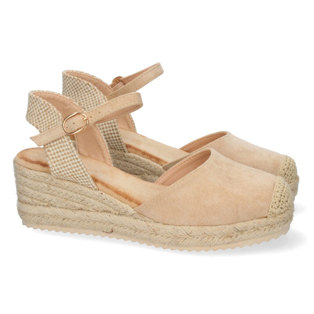 Cuña baja beige de plataforma Valencia