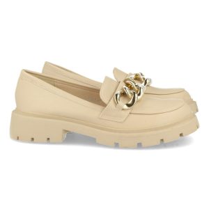Mocasín beige hebilla metálica