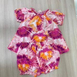 Conjunto Tie Dye para Bebé – Blusita y Bombachudo