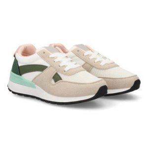 Deportiva urban style verde
