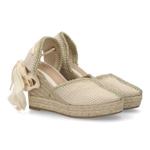 Cuñas crochet plataforma beige