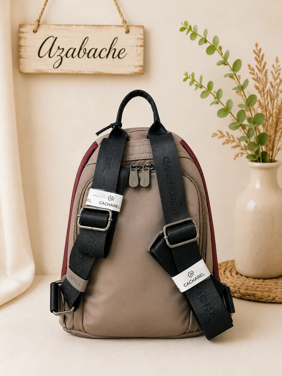 Mochila Cacharel de nylon con cierre antirrobo - Imagen 4