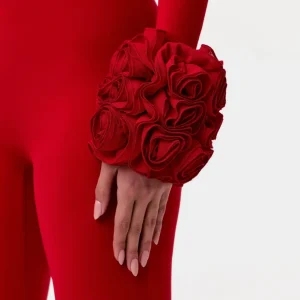 Decorative cuff with ruffles