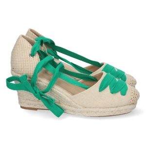 Zapatos cuña verde cordones trenzados