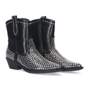 Botas tachas negras