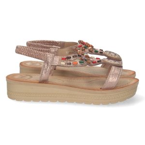 Sandalias entrelazadas doradas con detalles