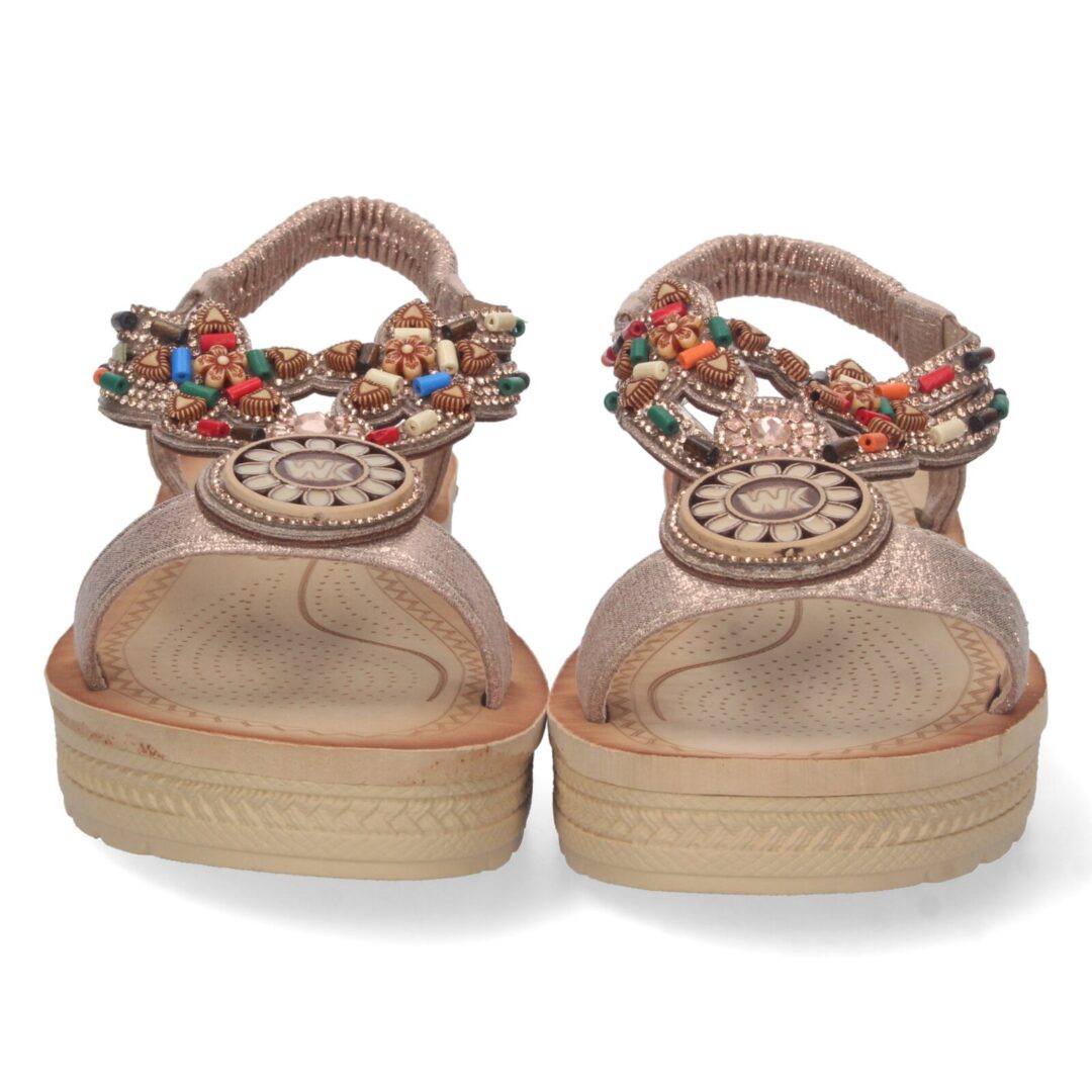 Sandalias entrelazadas doradas con detalles - Imagen 4