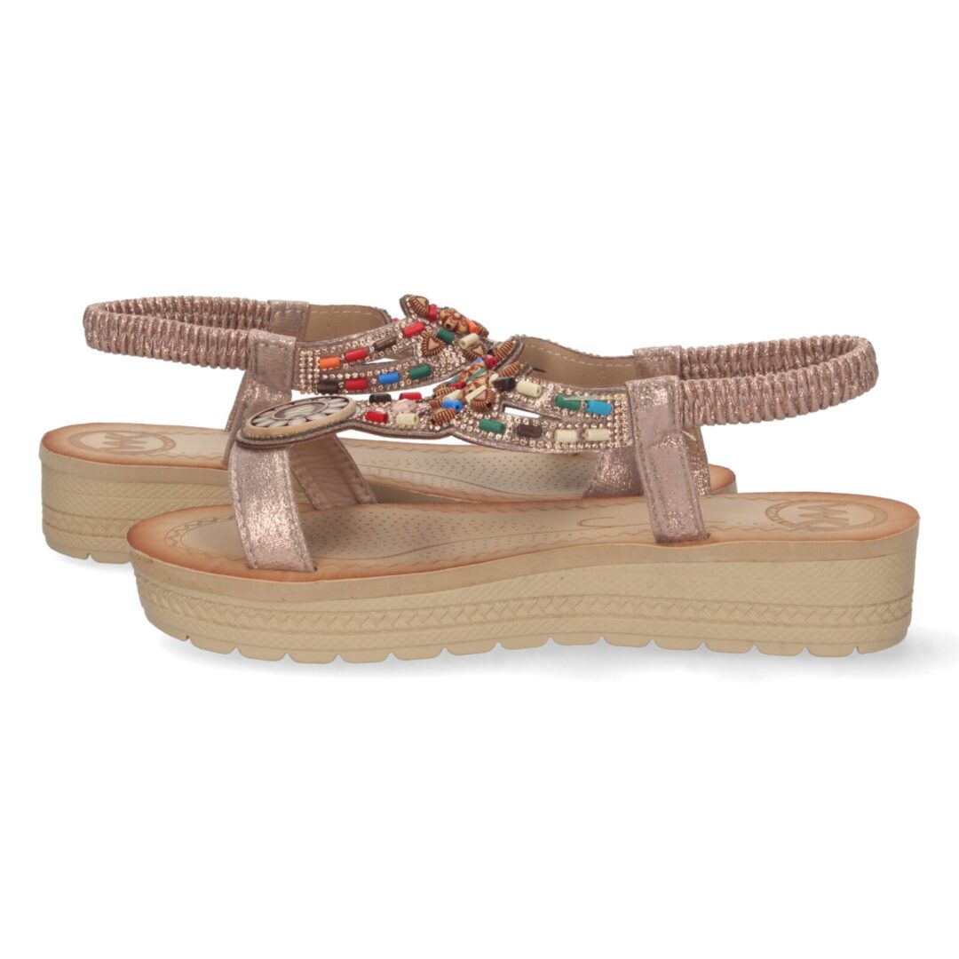 Sandalias entrelazadas doradas con detalles - Imagen 6