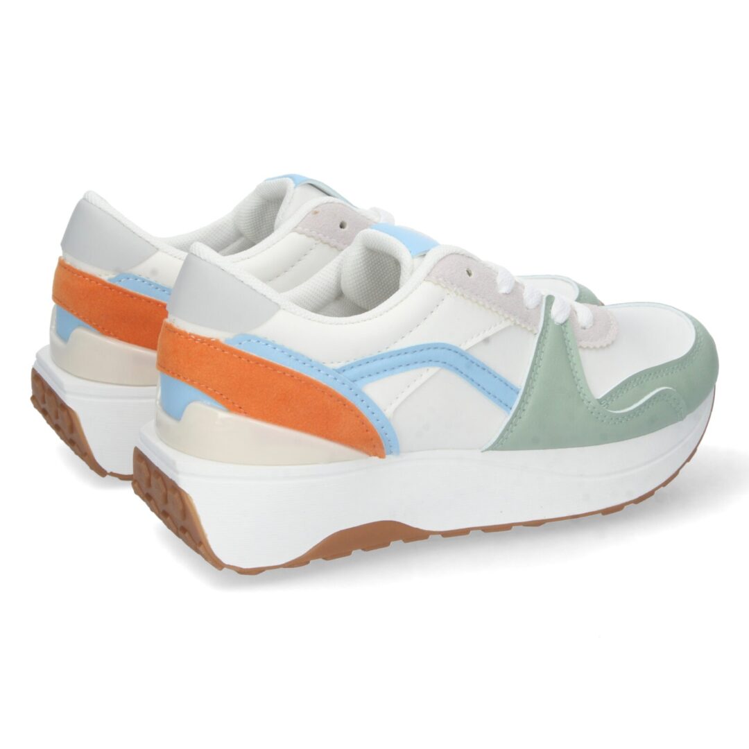Zapatilla deportiva blanca suela gruesa - Imagen 5
