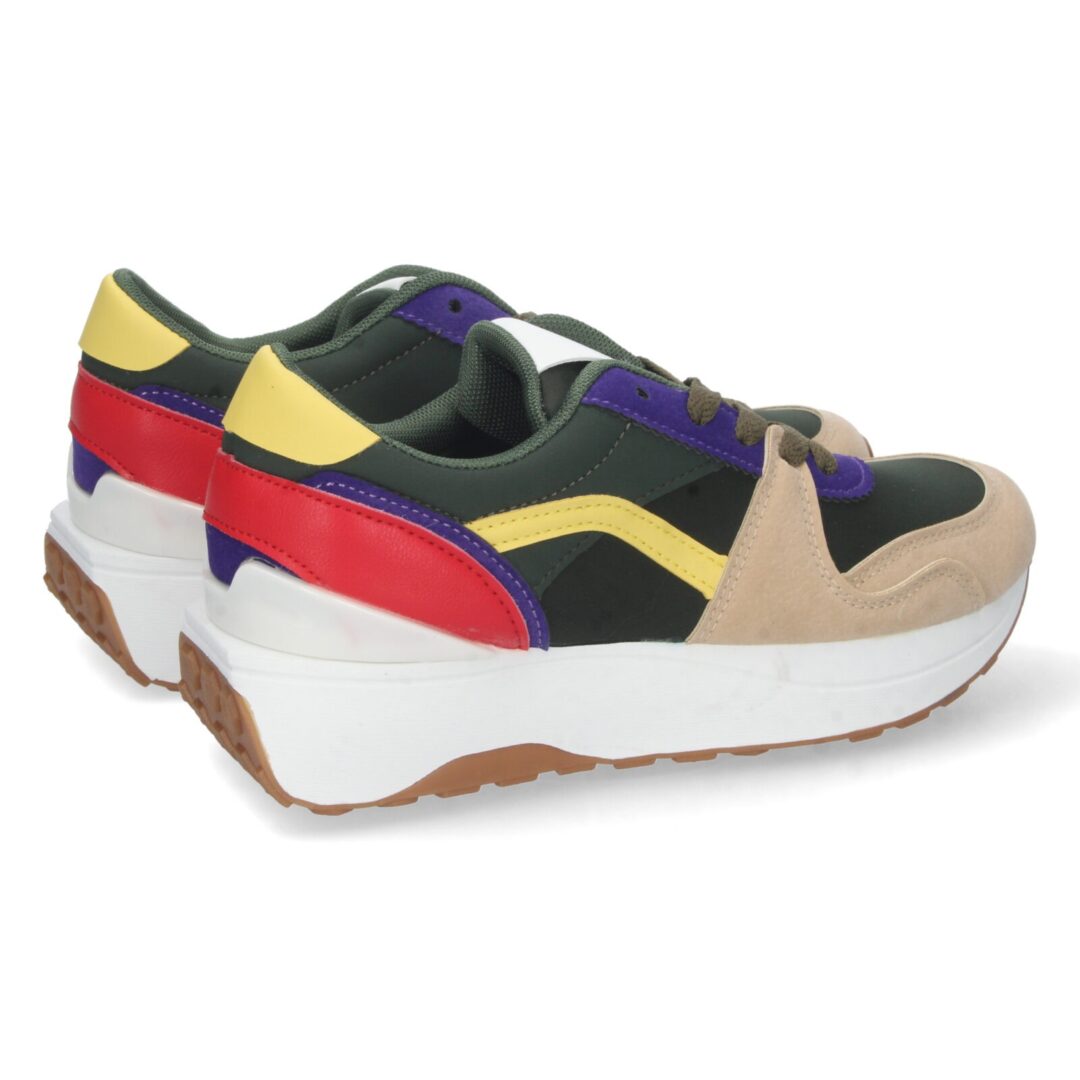 Zapatillas deportivas verdes suela gruesa - Imagen 5