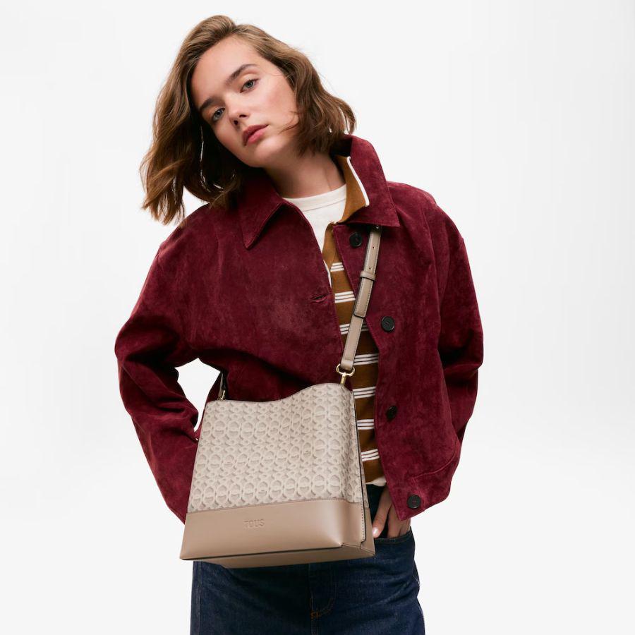 Bolso bombonera mediana topo oscuro TOUS Infinity - Imagen 4