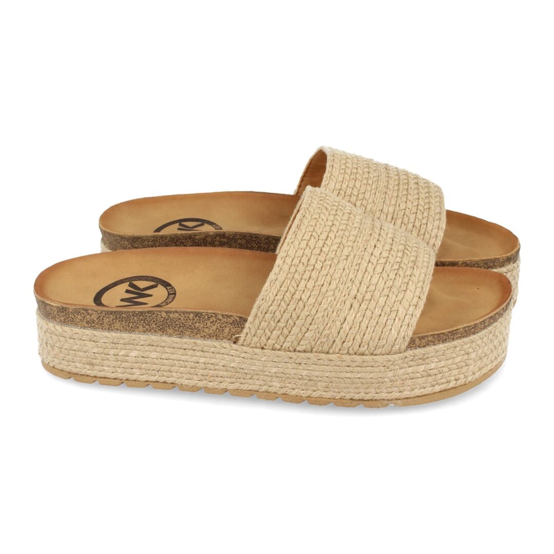 Chancla beige suela corcho trenzada anatómica