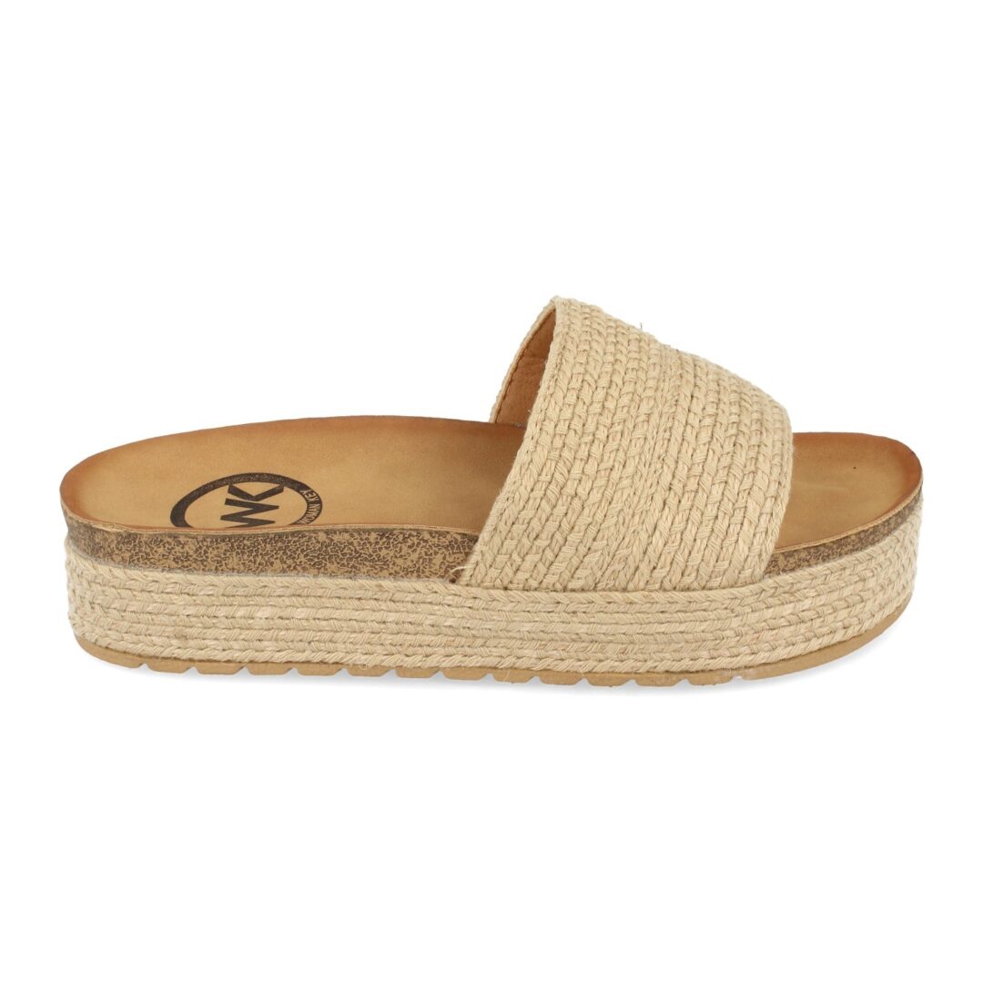 Chancla beige suela corcho trenzada anatómica - Imagen 3