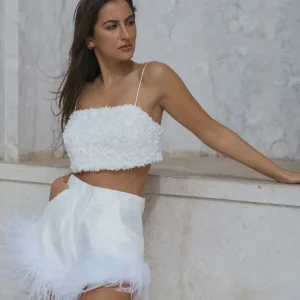 Short plumas