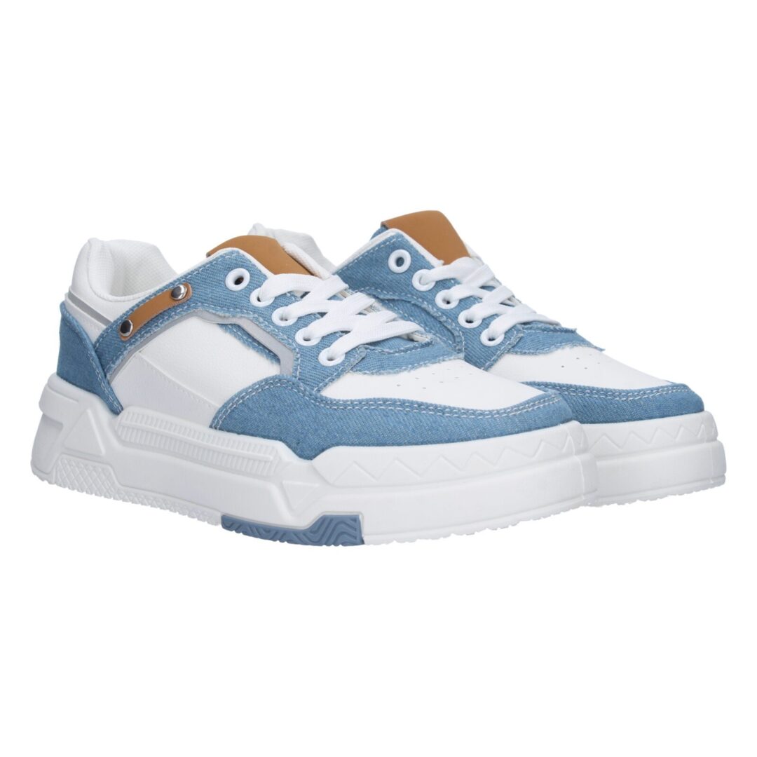 Zapatillas deportivas azul claro denim