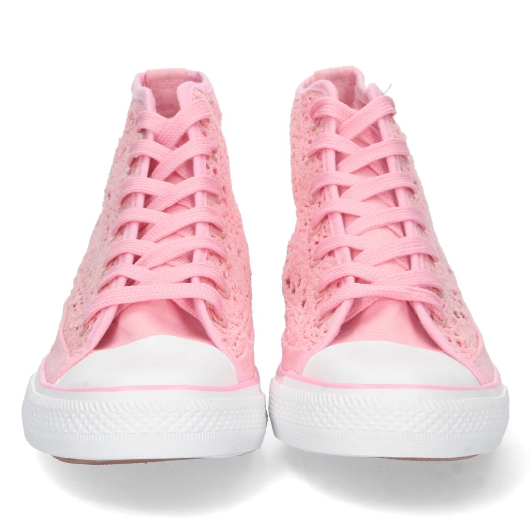 Zapatilla rosa calada textura crochet - Imagen 4