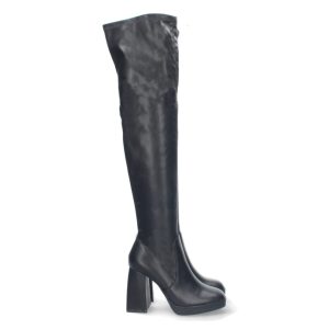 Bota negra mosquetero tacón cuadrado