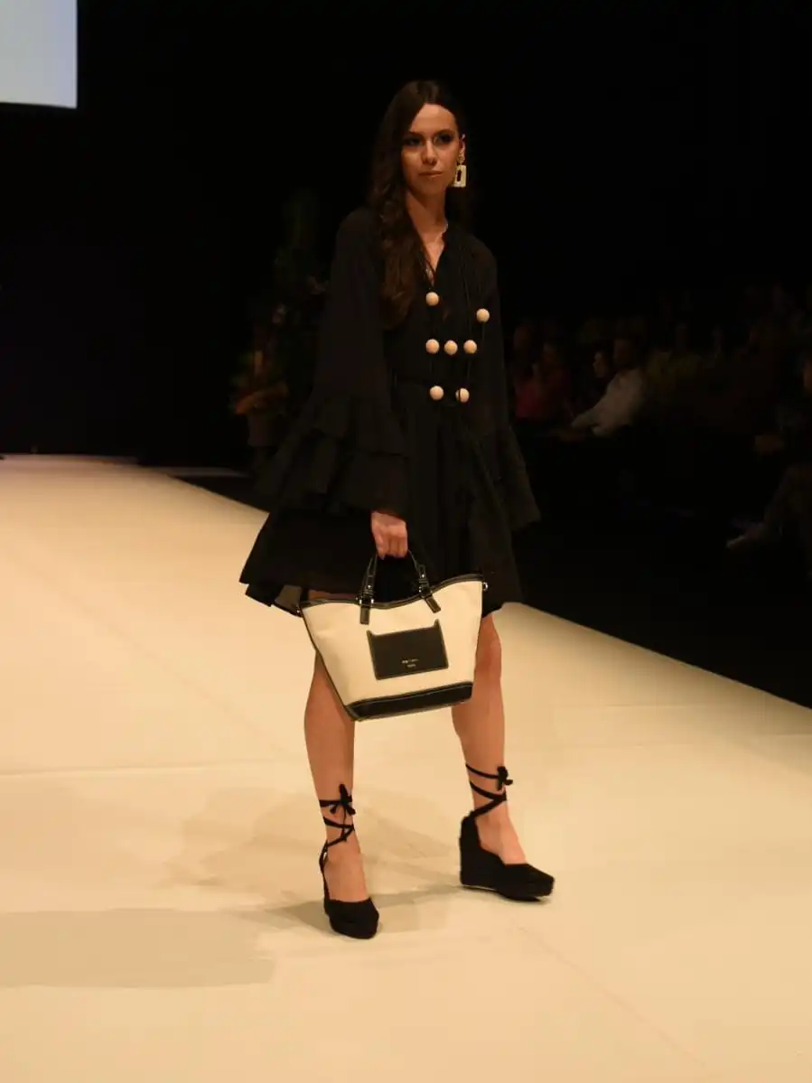 Alpargatas de cuña alta CORINA