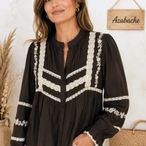 Camisa  Marrón Fluida de Tencel con Bordados Florales y Puntillas