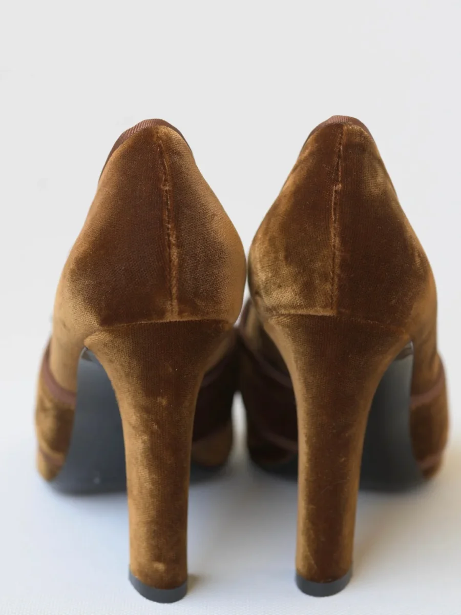Alberta Ferretti zapatos tacón terciopelo marrón 37 Nuevos - Imagen 5
