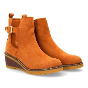 Botines cuña hebilla camel