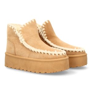 Botín australiano beige suela gruesa
