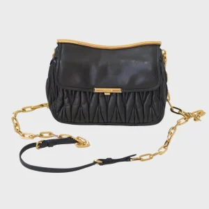 Miu Miu Matelasse bolso bandolera cadena dorada cuero
