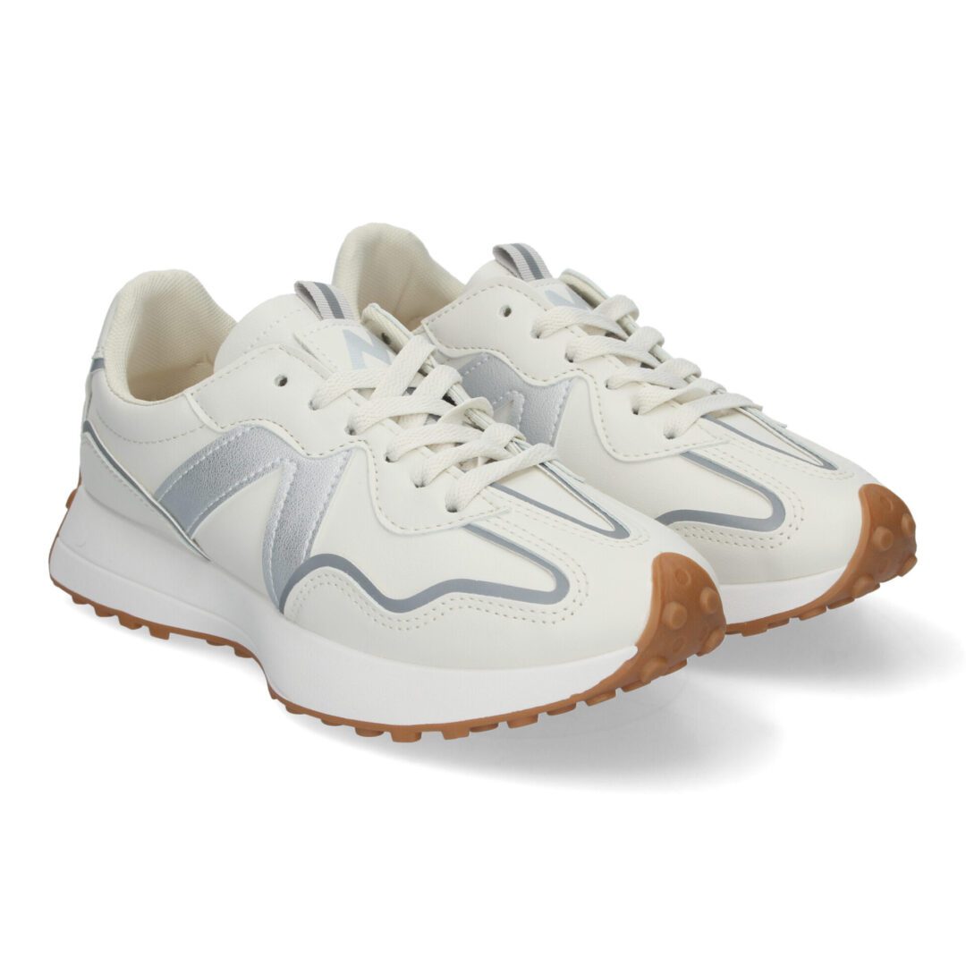 Zapatillas deportivas casual plata con suela dibujo