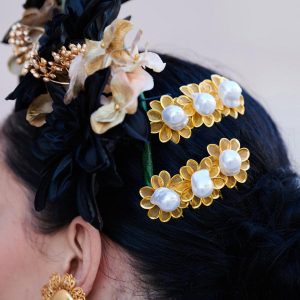 Peinecillo De Flamenca Dorado Con Perlas Irregular