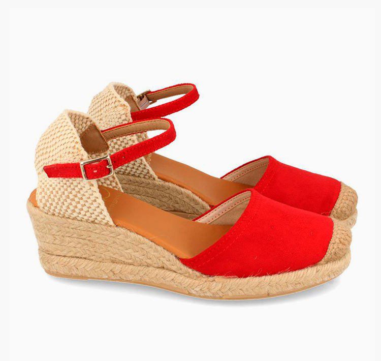 Zapatos cuña rojo hebilla trenzado Valenciana