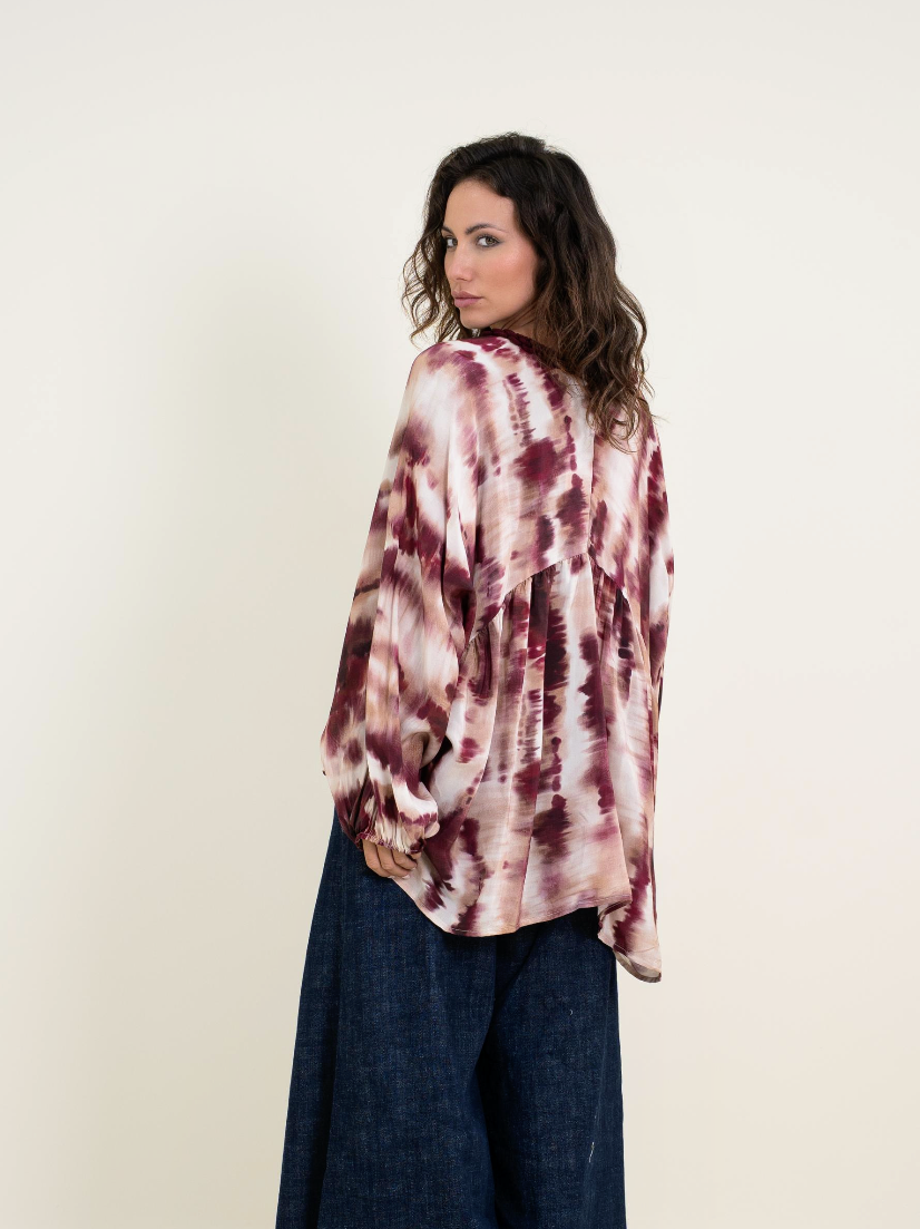 Blusa Oversize con Escote V y Ganchillo – Estilo Bohemio Chic - Imagen 4