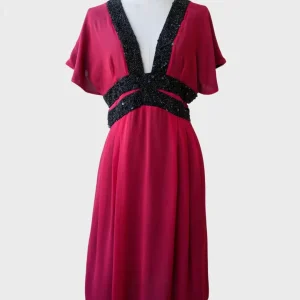 Suzie Wong vestido burdeos pedrería Talla M Nuevo