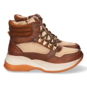 Bota deportiva marrón montaña