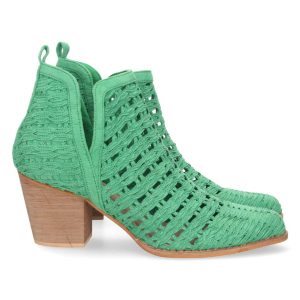 Botines calados verdes trenzados