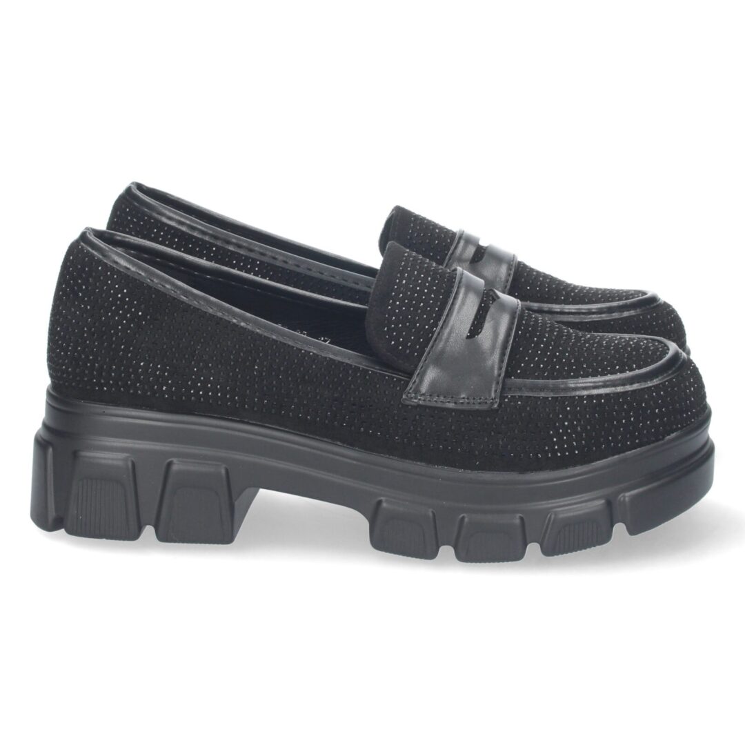 Mocasín negro rejilla brillante