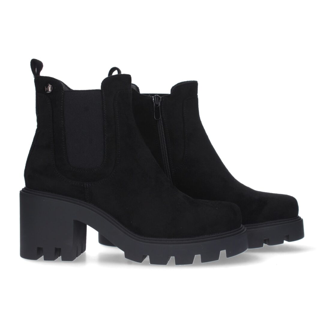 Botines negros con suela gruesa - Imagen 2