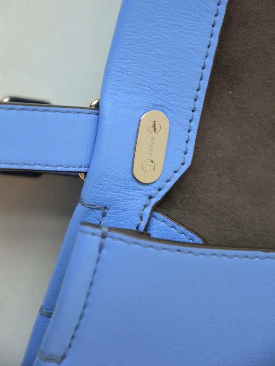 Bally Switzerland bolso clutch azul cielo Nuevo - Imagen 9