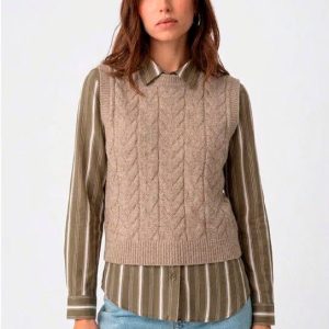 Chaleco de punto beige con trenza Tiffosi