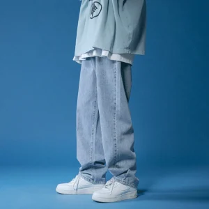Loose jeans