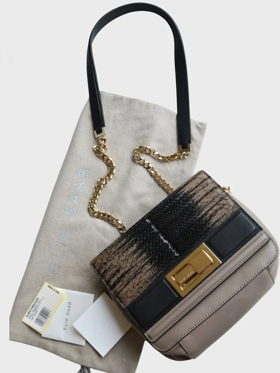 Elie Saab bolso bandolera gris topo cuero de pitón Nuevo - Imagen 6