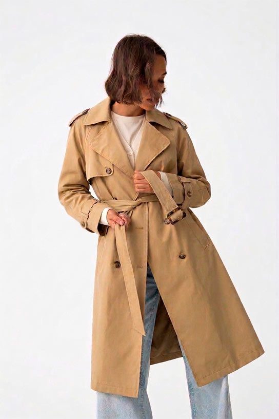 Gabardina beige doble botonadura clásica - Imagen 3