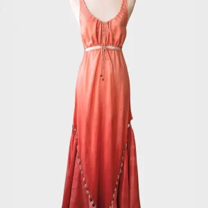 Givenchy 2004 Vintage vestido maxi color coral decorado con caracolas Nuevo