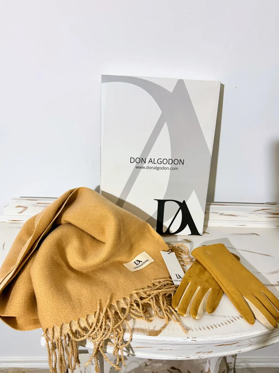 Conjunto Guantes y Estola - Imagen 5