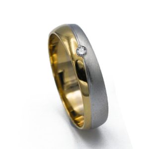 «DIAMOND EVOLUTION» Alianza bicolor con dimante. Handmade