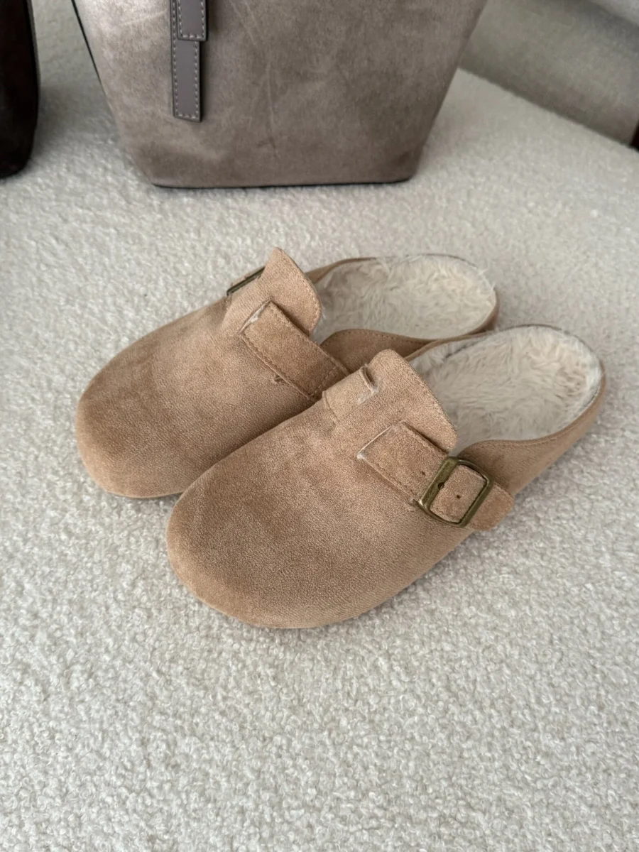 FLIP-FLOPS WITH A BUCKLE NALERIS MOCCA - Imagen 4